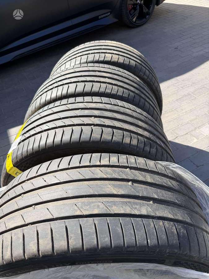 Kumho Escta PS71, summer 275/45 R21