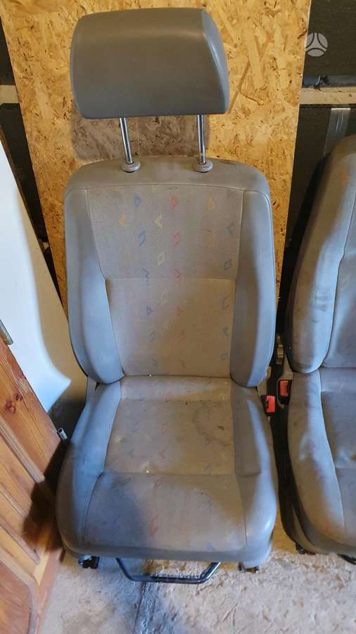 Volkswagen Caravelle sėdynės