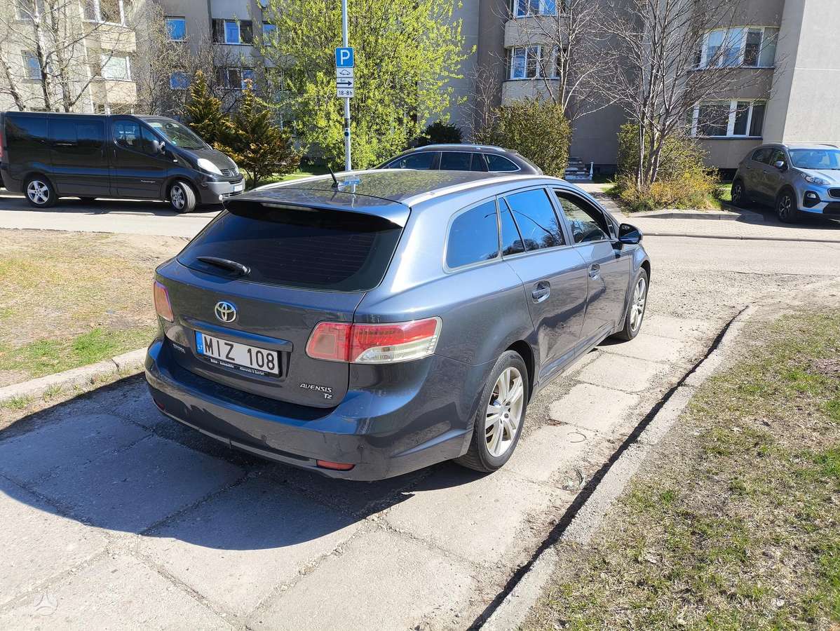 Toyota Avensis, 2.2 l., Универсал