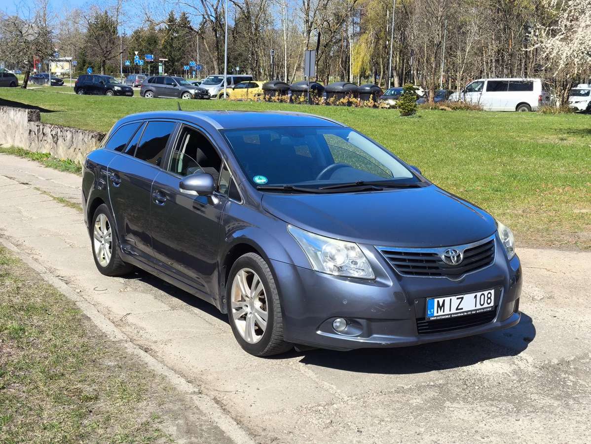 Toyota Avensis, 2.2 l., Универсал
