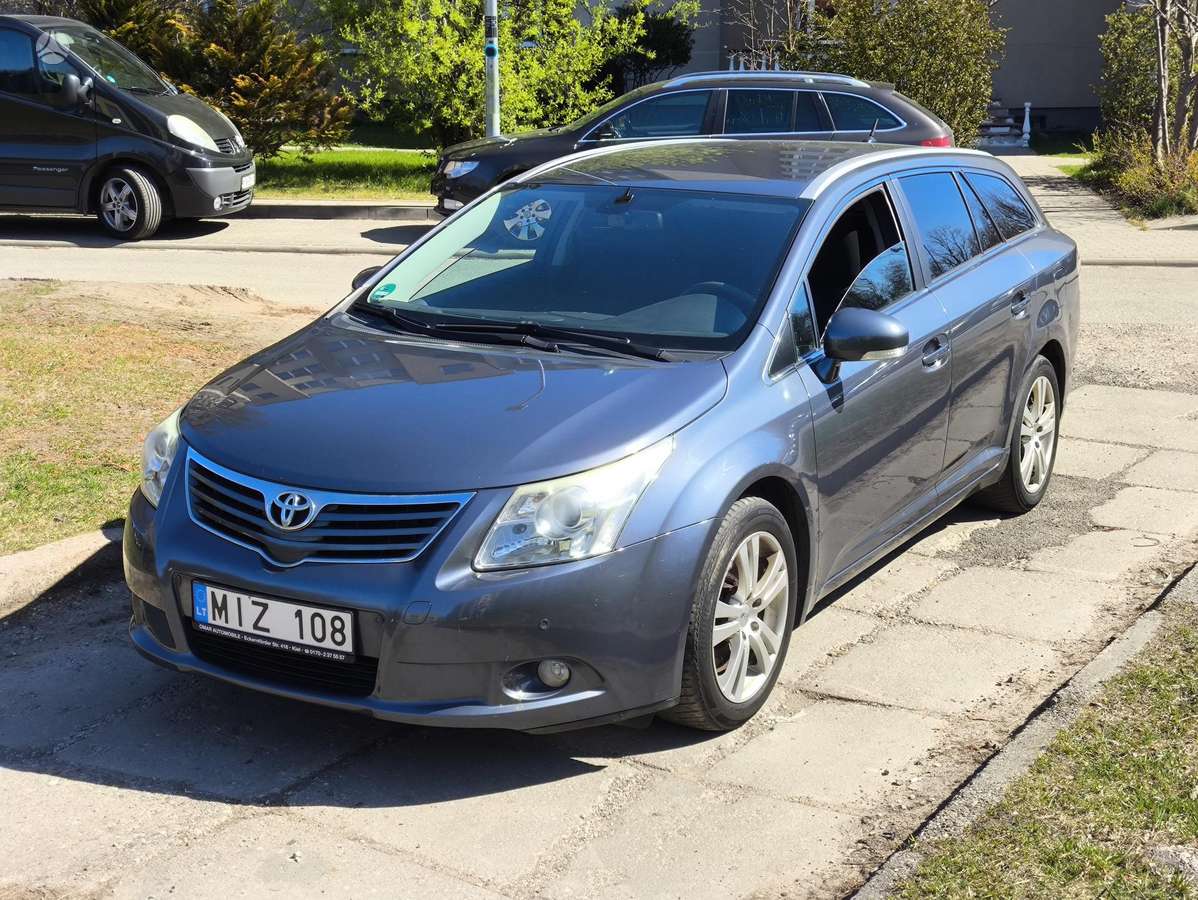 Toyota Avensis - 6