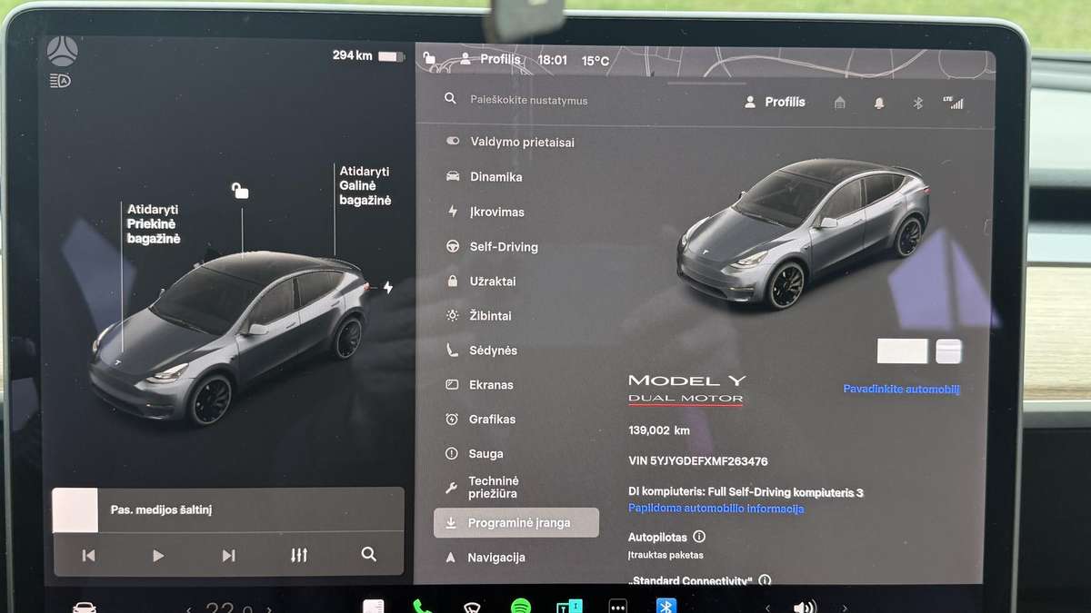 Tesla Model Y, 81 kWh, hatchback