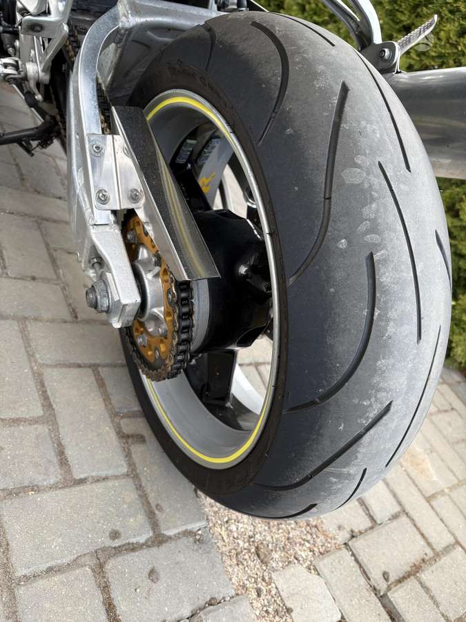 Suzuki GSX-R 1000cc, superbikes