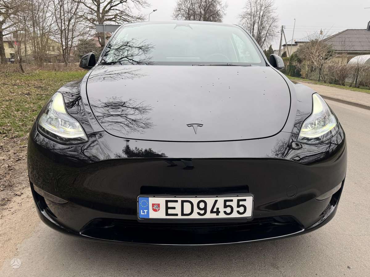 Tesla Model Y, 60 kWh, off-road / crossover