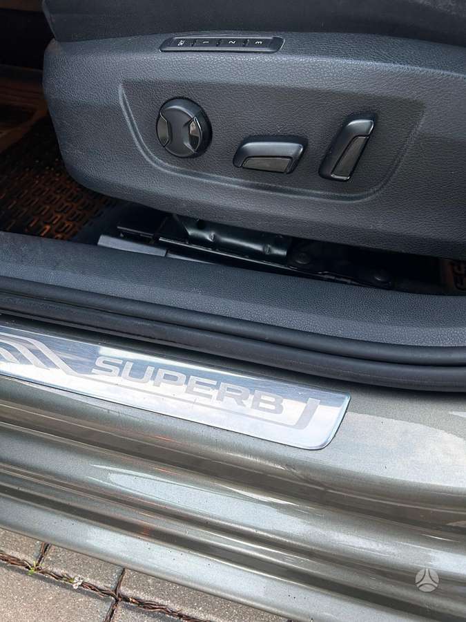 Skoda Superb, 2.0 l., universalas