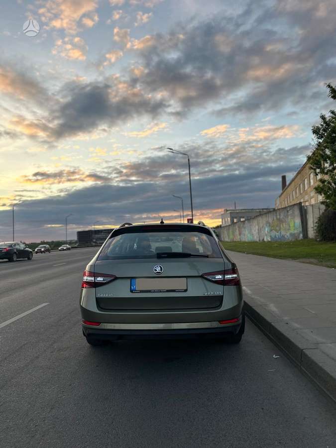 Skoda Superb, 2.0 l., universalas