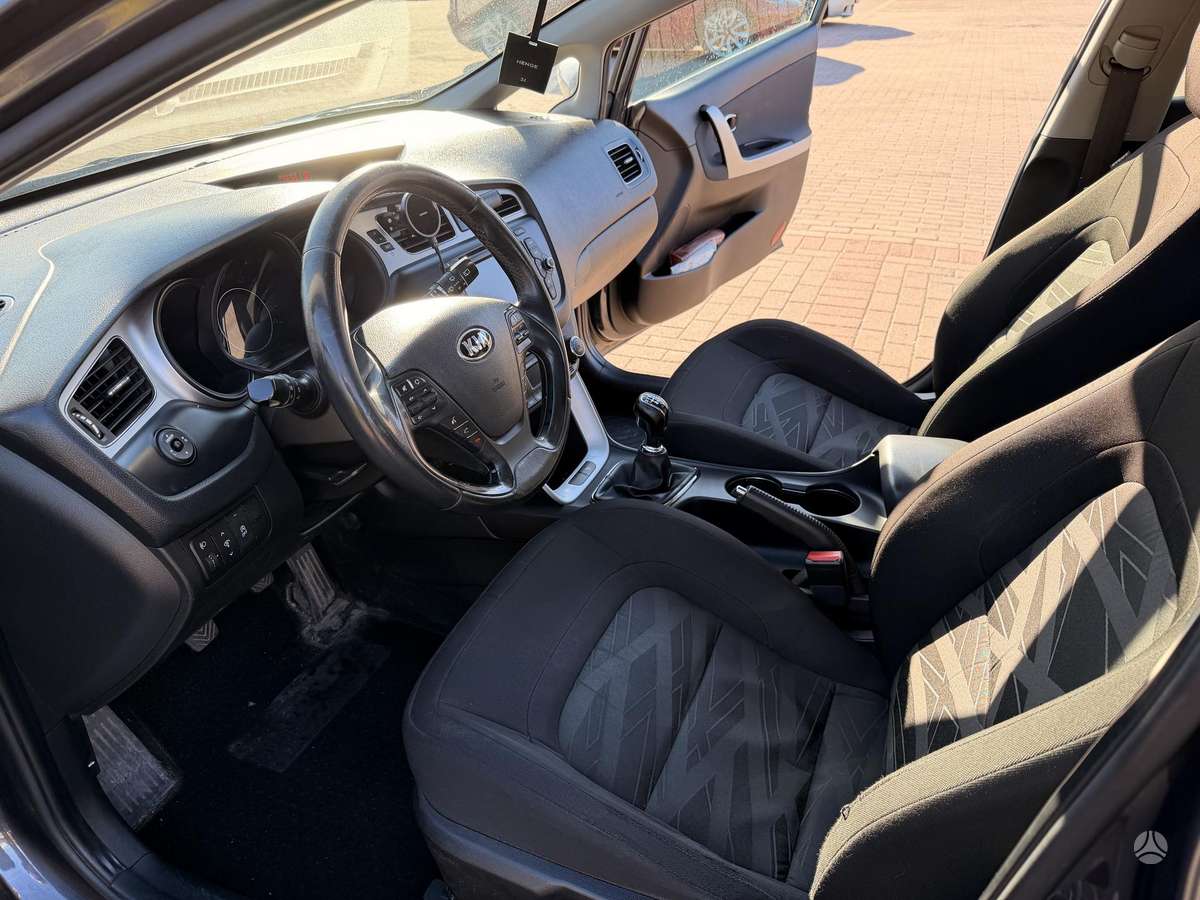 Kia Ceed, 1.6 l., hatchback