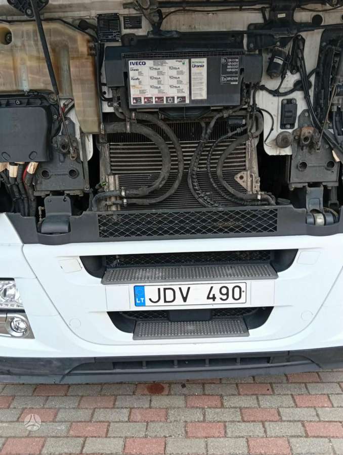 Iveco STRLIS 18-460, double sleeper