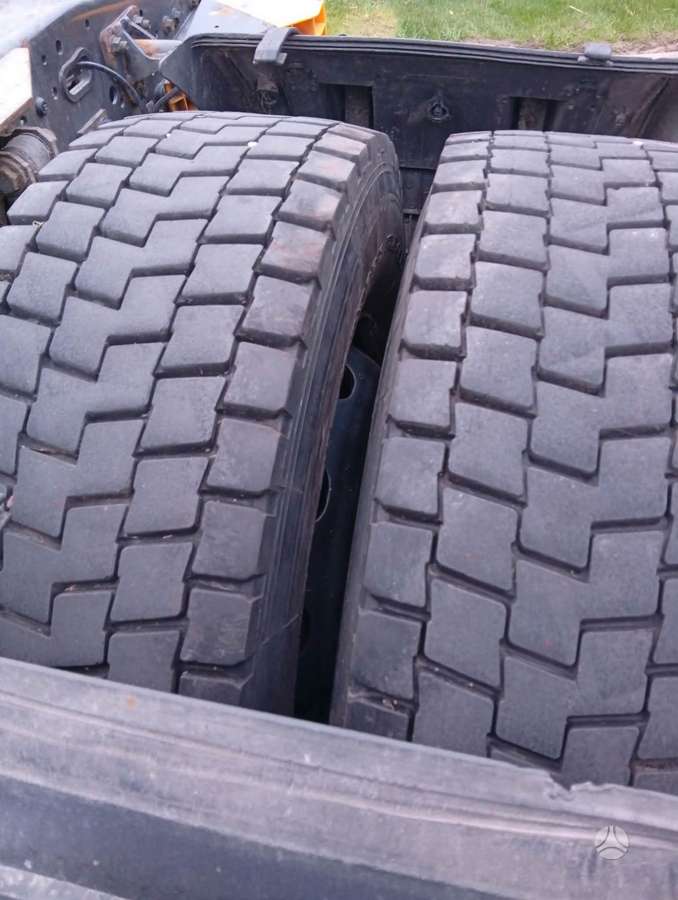 Iveco STRLIS 18-460, double sleeper
