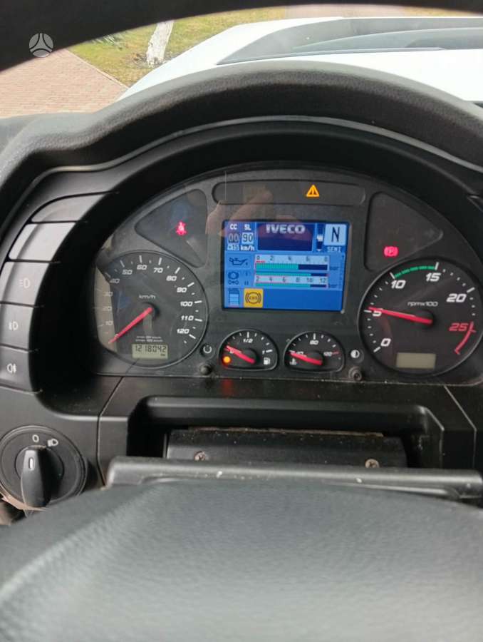 Iveco STRLIS 18-460, double sleeper