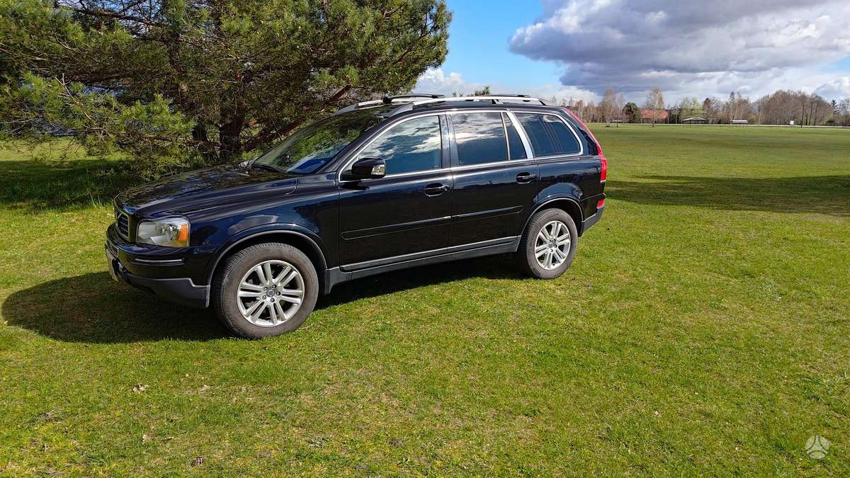 Volvo XC90 - 1