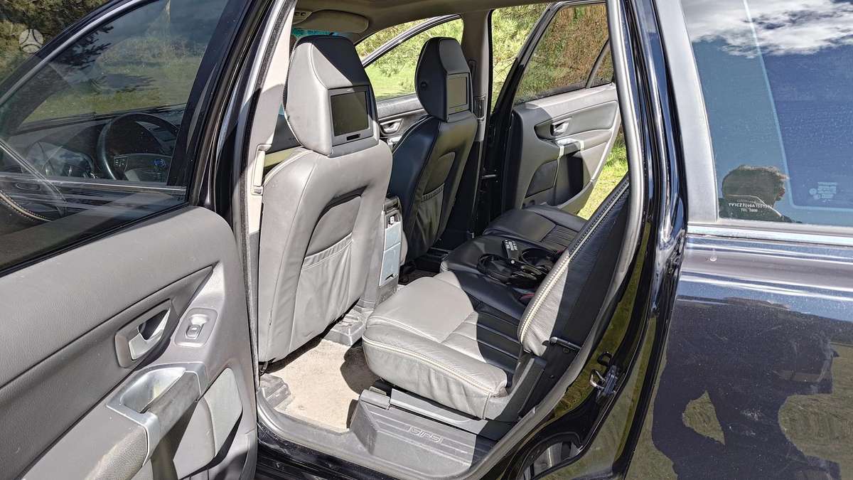 Volvo XC90 - 12