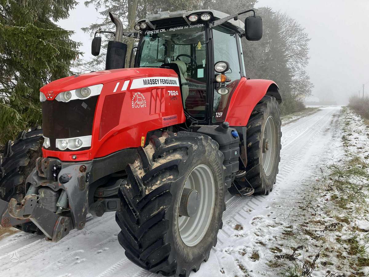 Massey Ferguson 7624, traktoriai