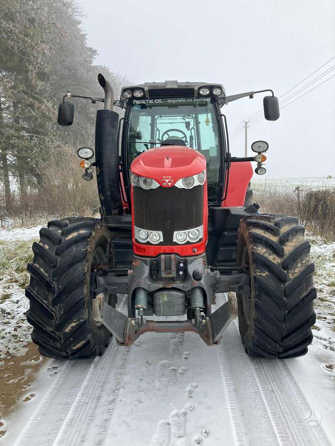 Massey Ferguson 7624, traktoriai
