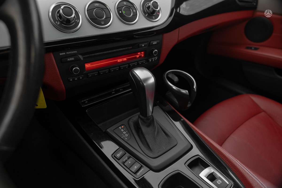 BMW Z4, 3.0 l., kabrioletas