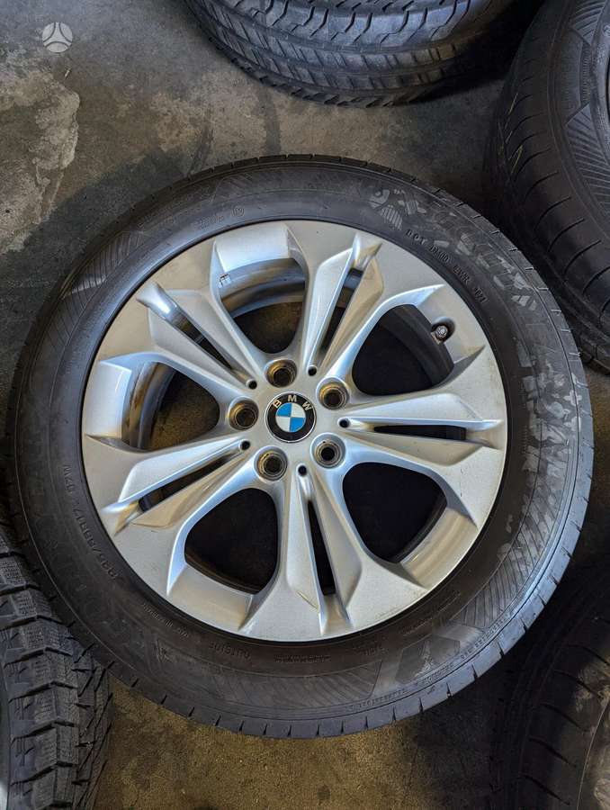 BMW X1, lengvojo lydinio, R17