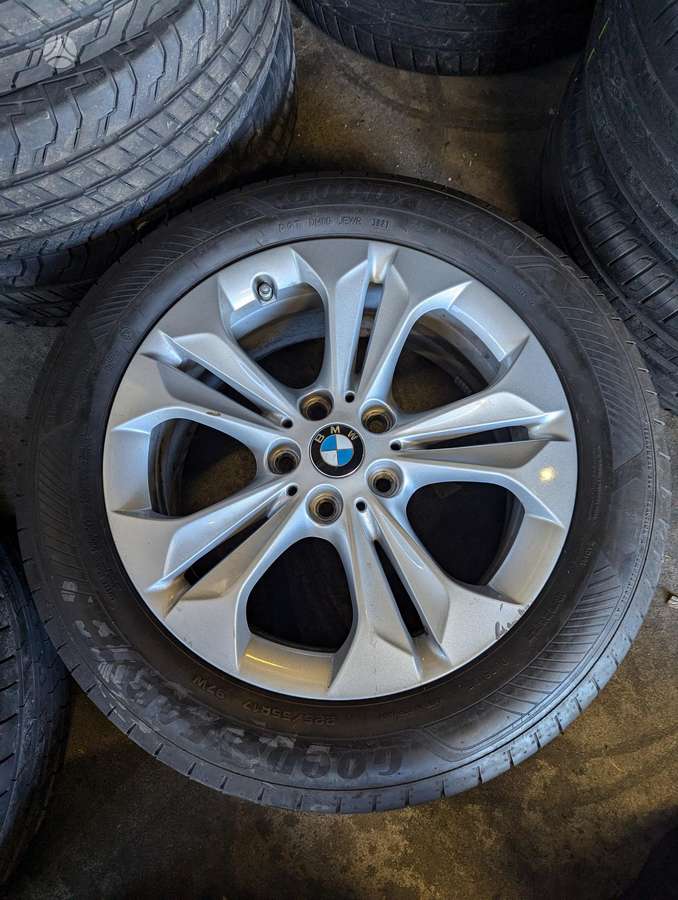 BMW X1, lengvojo lydinio, R17