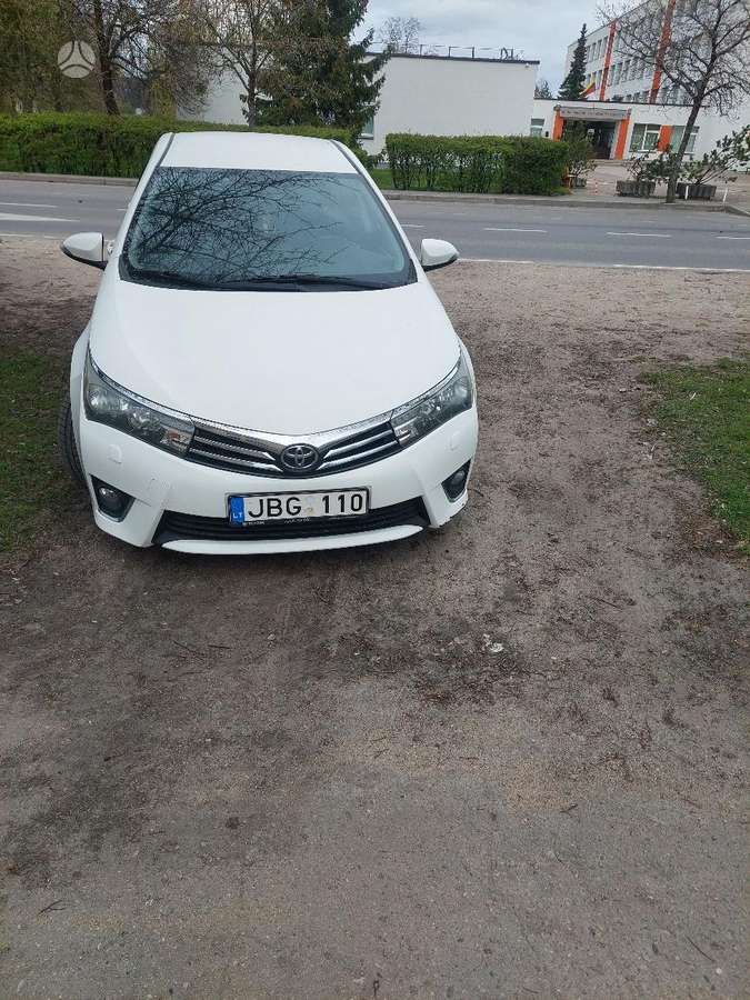 Toyota Corolla - 3