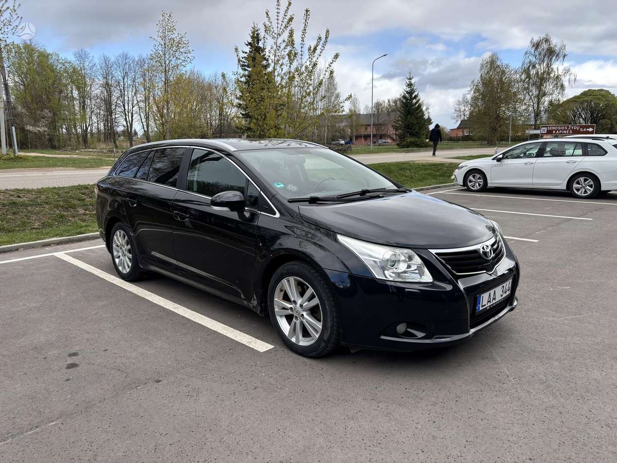 Toyota Avensis, 2.2 l., Универсал