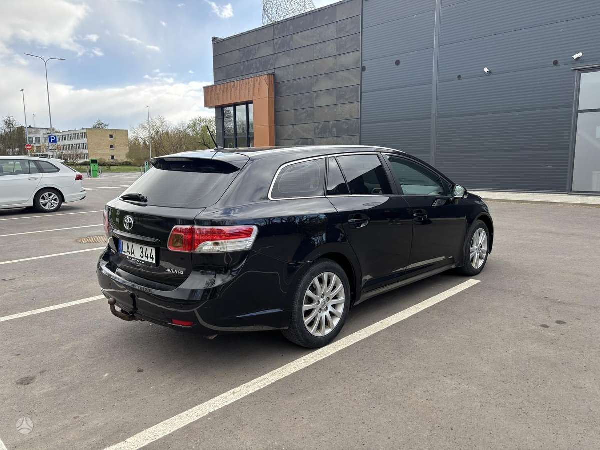 Toyota Avensis, 2.2 l., Универсал