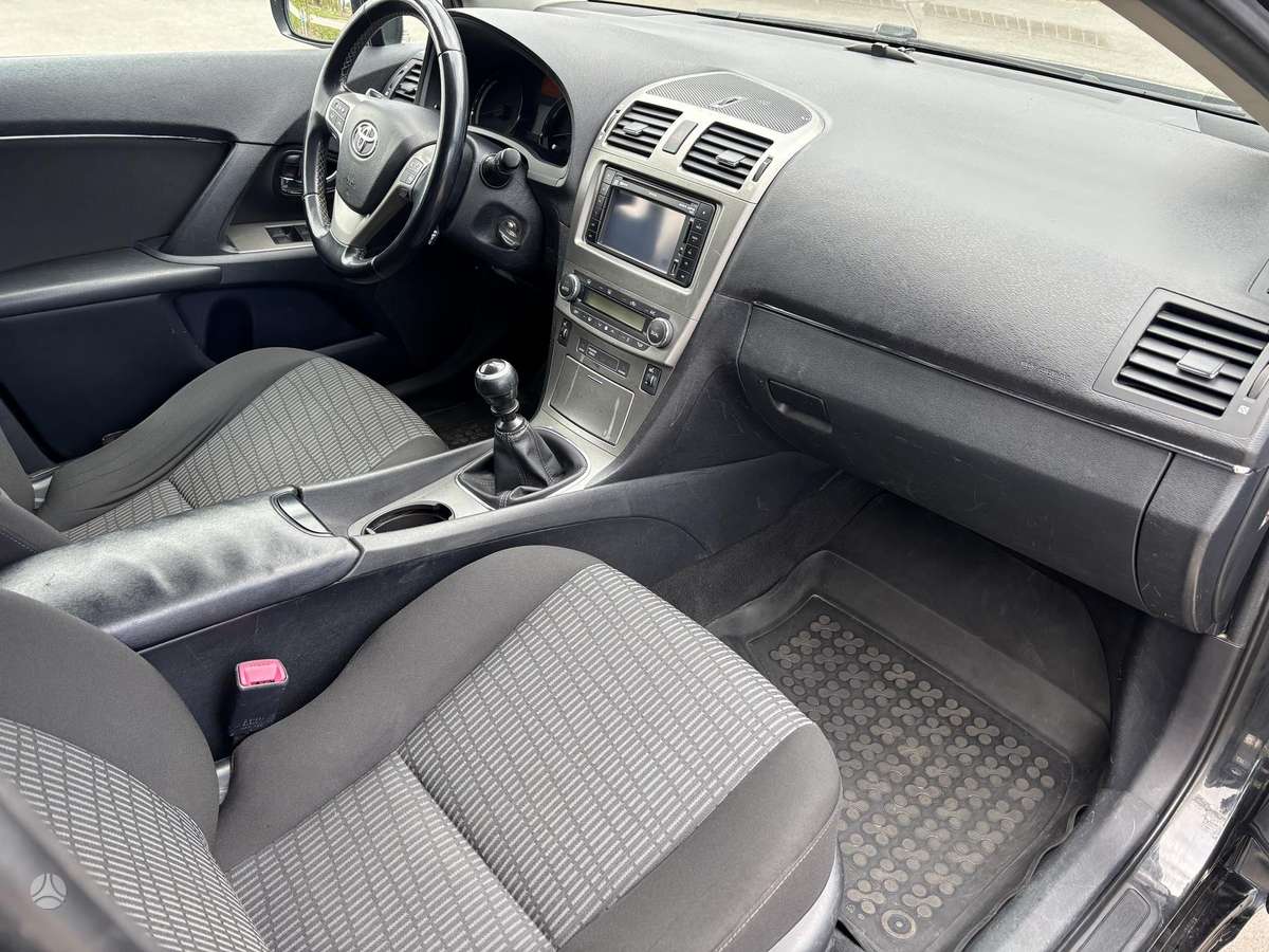 Toyota Avensis, 2.2 l., Универсал