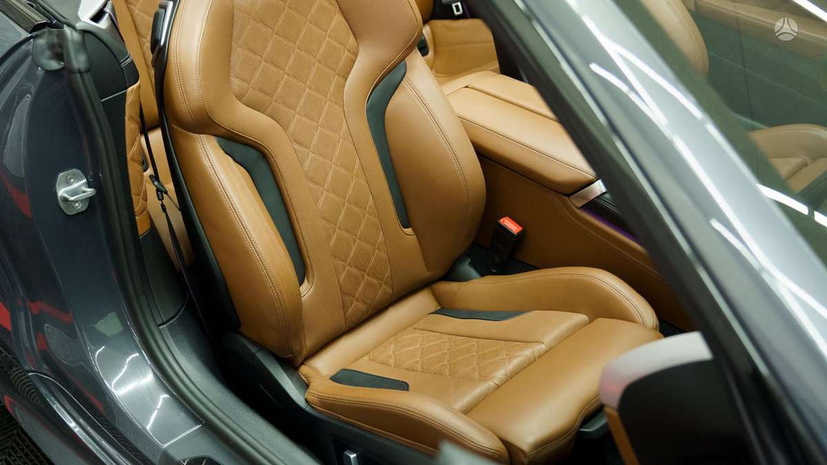 BMW M8, 4.4 l., Кабриолет