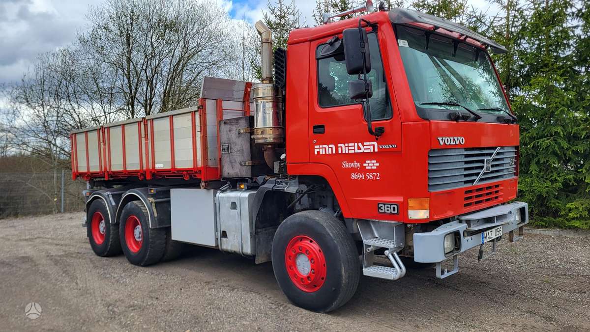 Volvo FL10 6X6, самосвалы