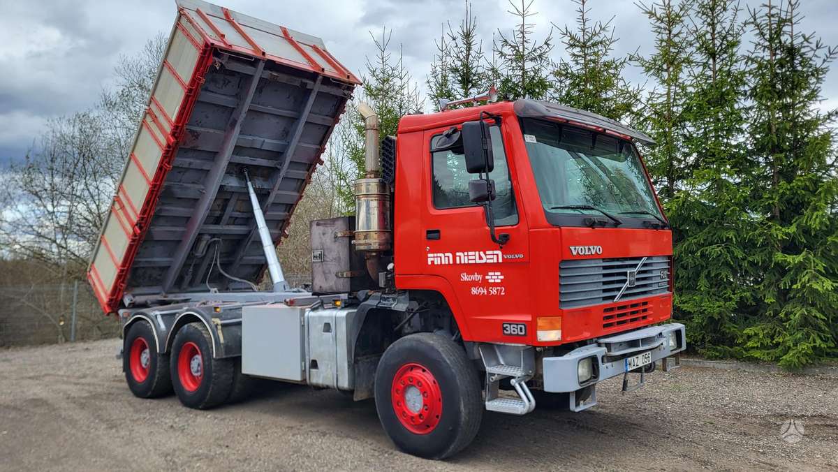 Volvo FL10 6X6, самосвалы
