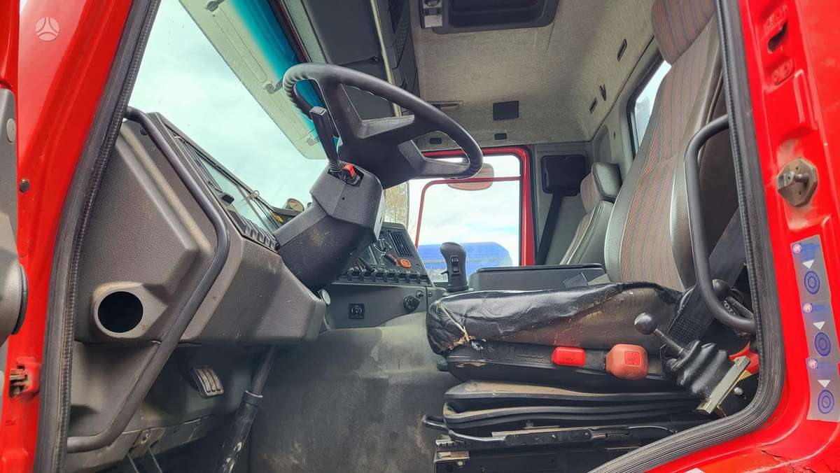 Volvo FL10 6X6, самосвалы