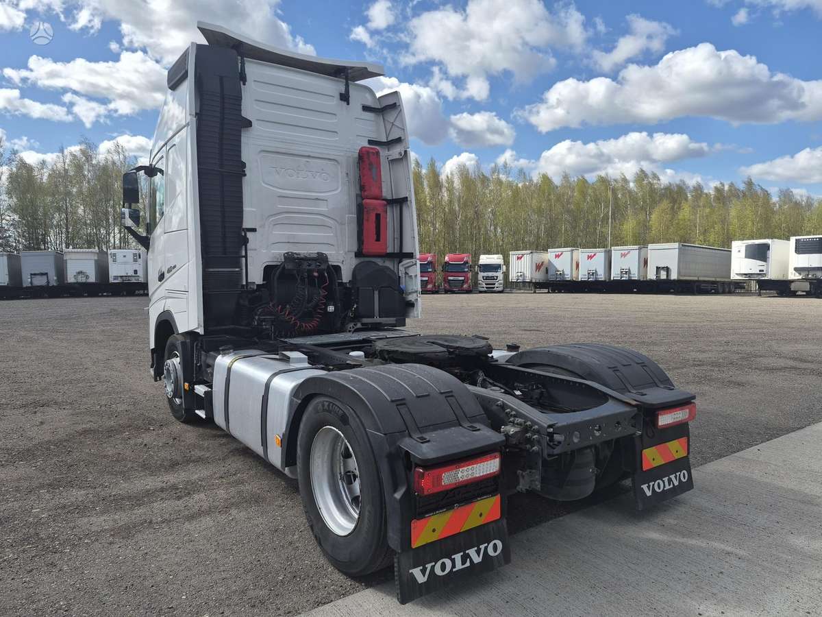 Volvo FH460 XL, double sleeper