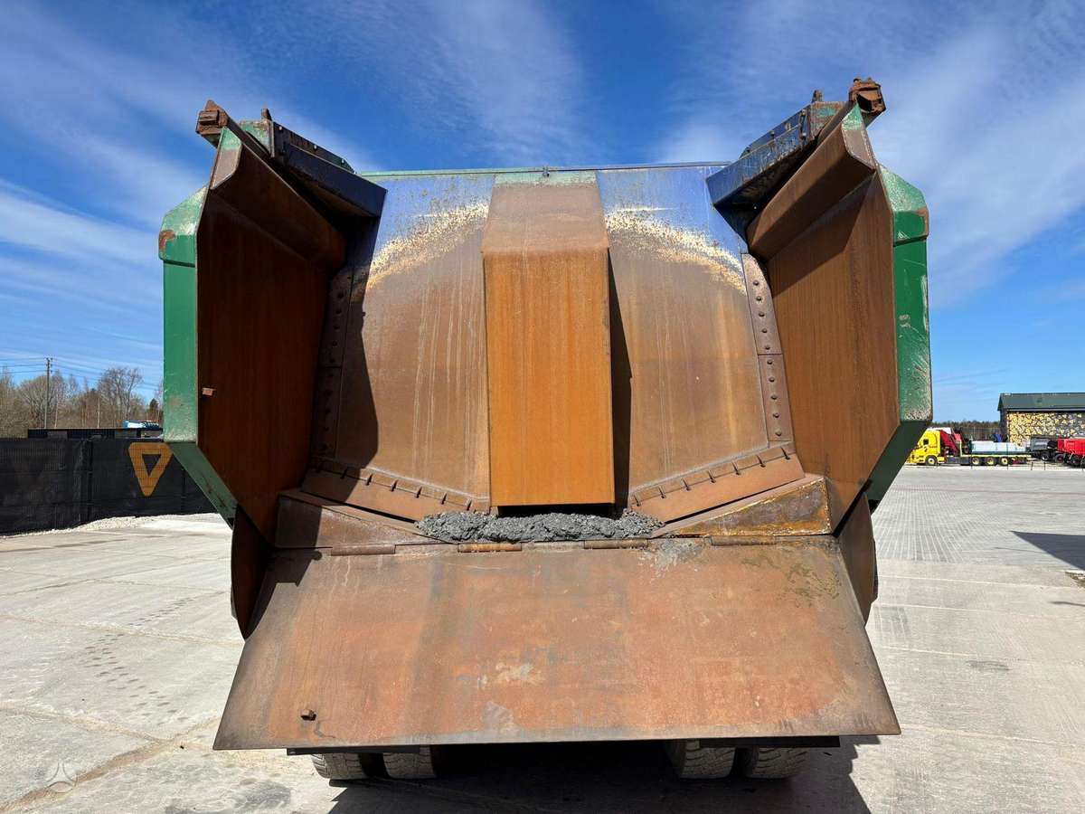 Volvo FMX 540 10x4/6, самосвалы