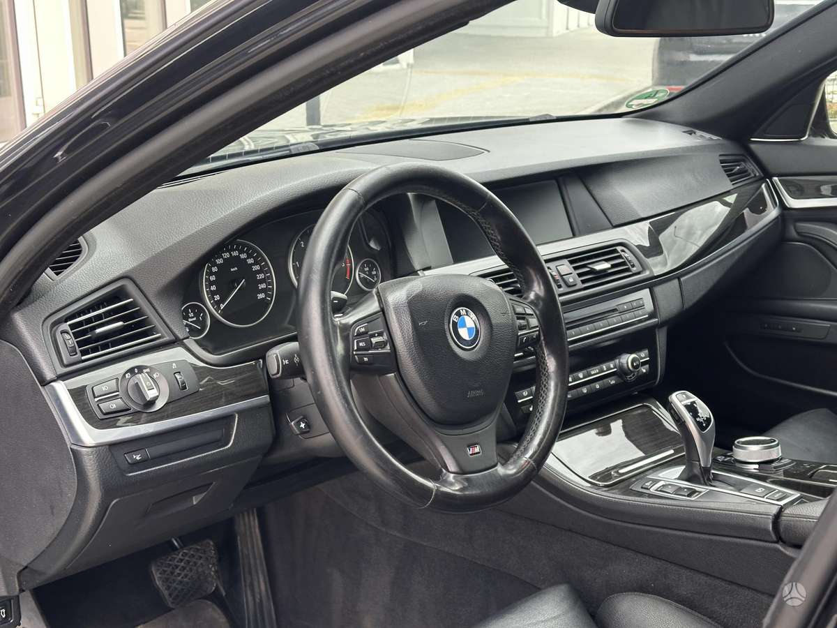 BMW 530, 3.0 l., Седан