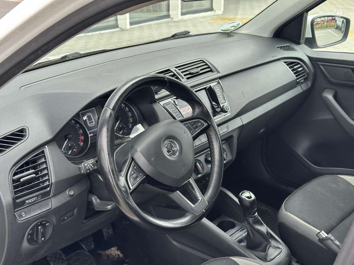 Škoda Fabia - 9