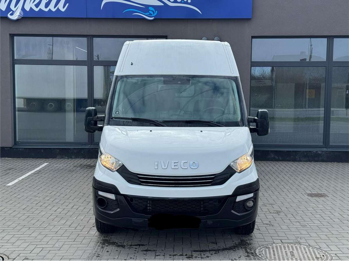 Iveco Daily, 2.3 l., cargo van