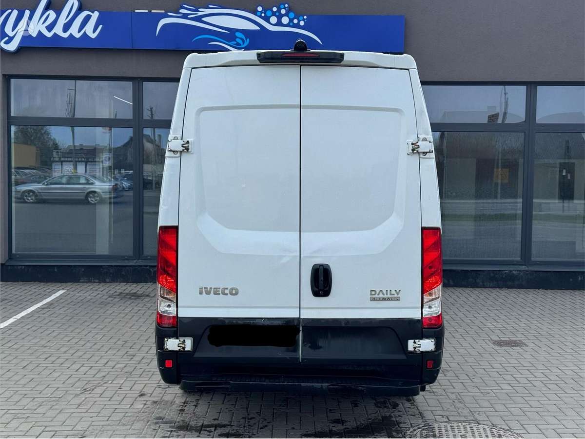 Iveco Daily, 2.3 l., cargo van