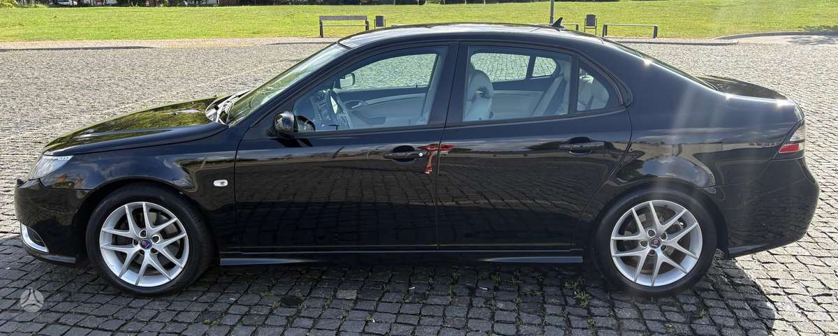 Saab 9-3, 1.9 l., Седан