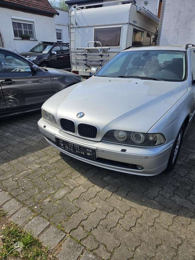 BMW 525, 2.5 l., Универсал