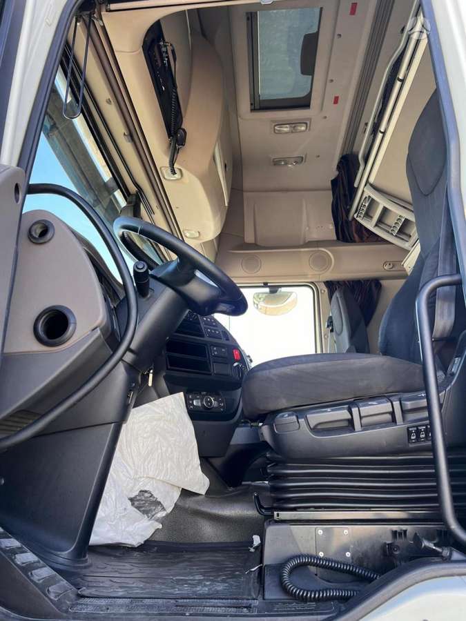 DAF XF 480 SSC, 2 спальных места