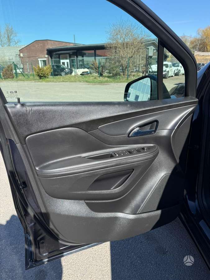 Buick Encore, 1.4 l., off-road / crossover