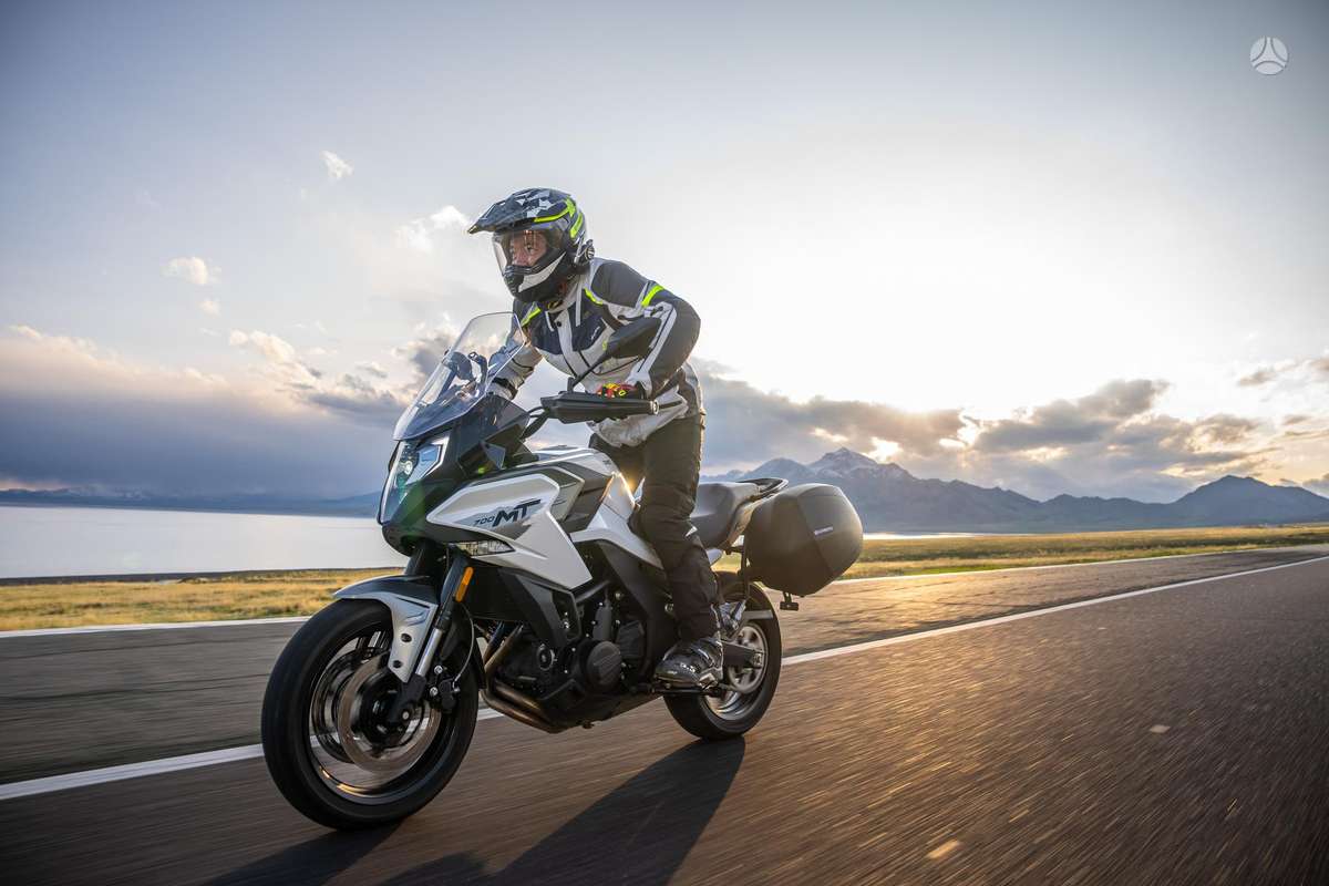 CFMOTO 700MT 693cc, touring / sport touring