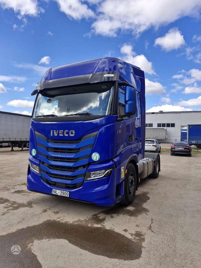 Iveco S-way, double sleeper