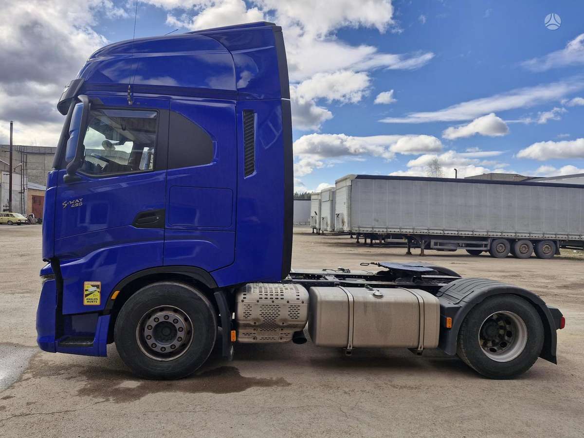 Iveco S-way, double sleeper