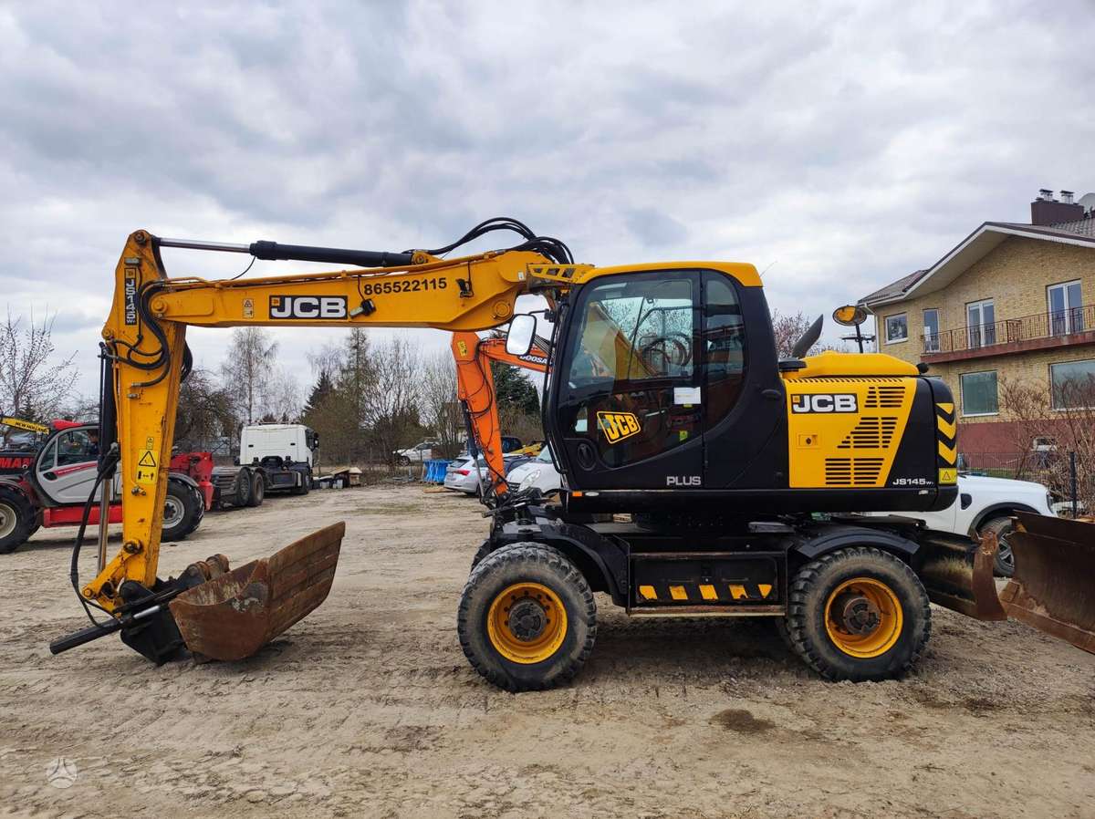 JCB JS 145 W, excavator