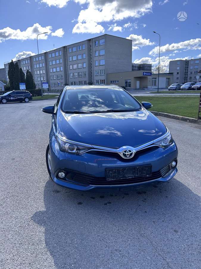 Toyota Auris, 1.6 l., Хэтчбек