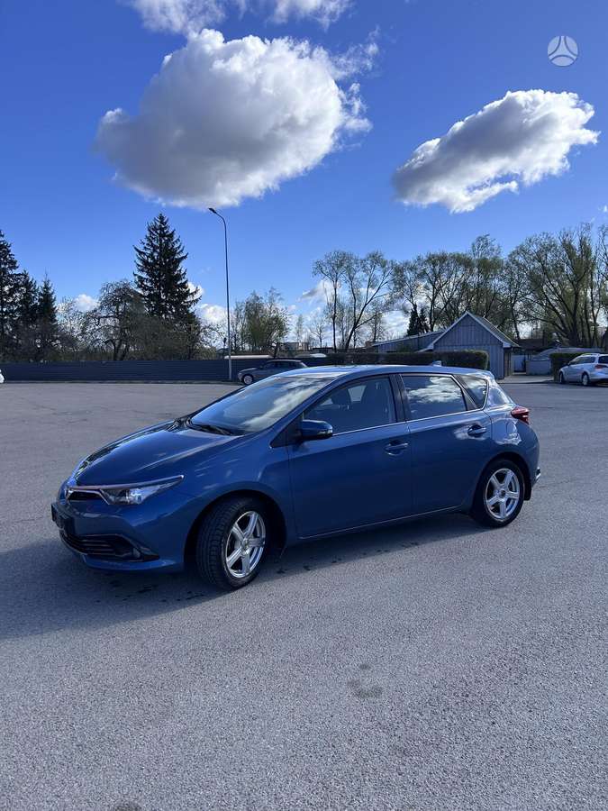 Toyota Auris, 1.6 l., hatchback