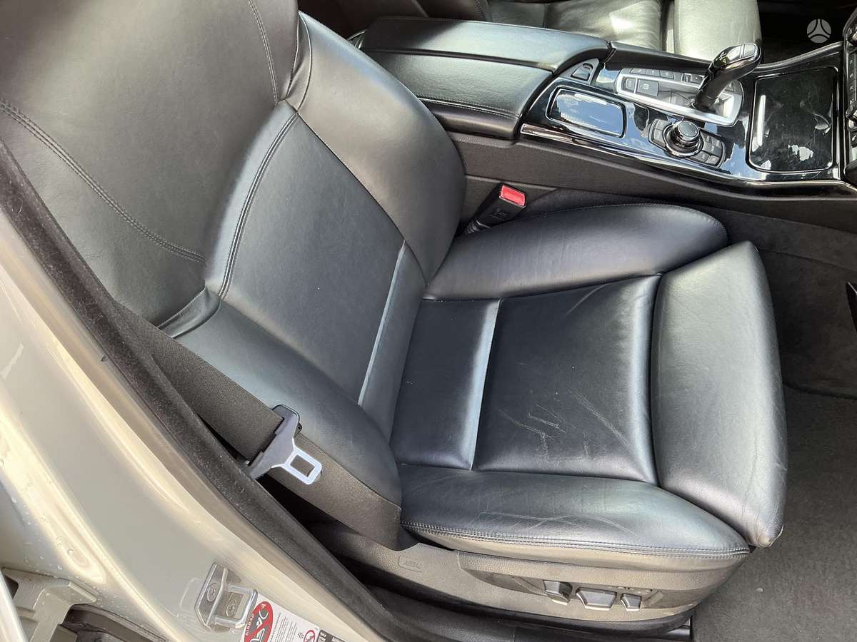 BMW 530, 3.0 l., wagon
