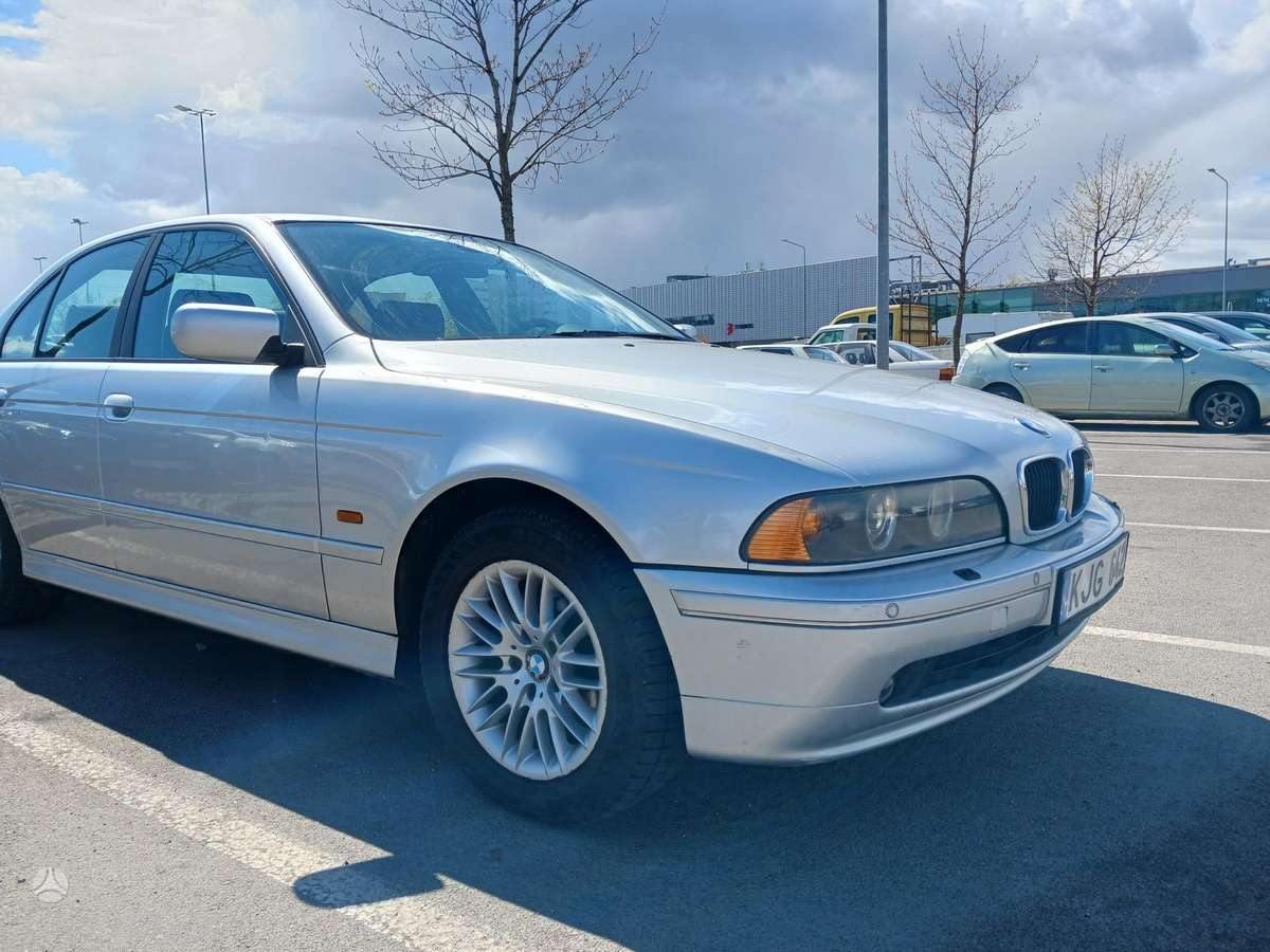 BMW 525, 2.5 l., Седан
