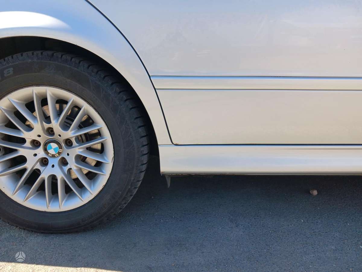 BMW 525, 2.5 l., Седан