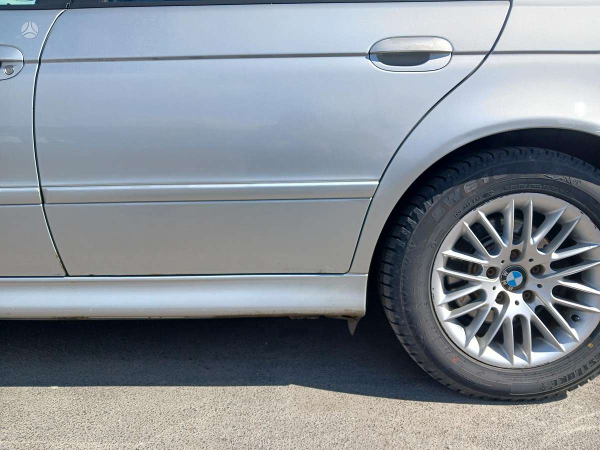 BMW 525, 2.5 l., Седан
