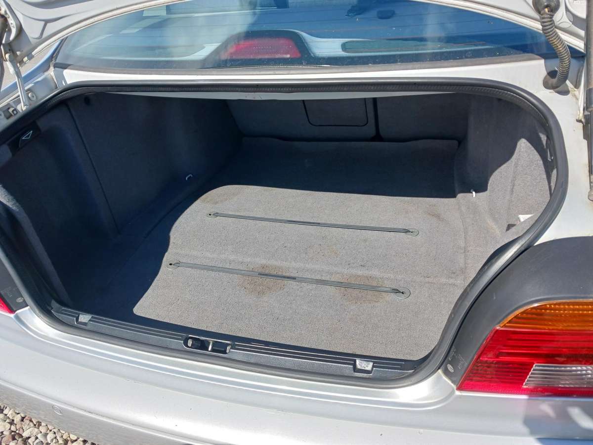 BMW 525, 2.5 l., Седан